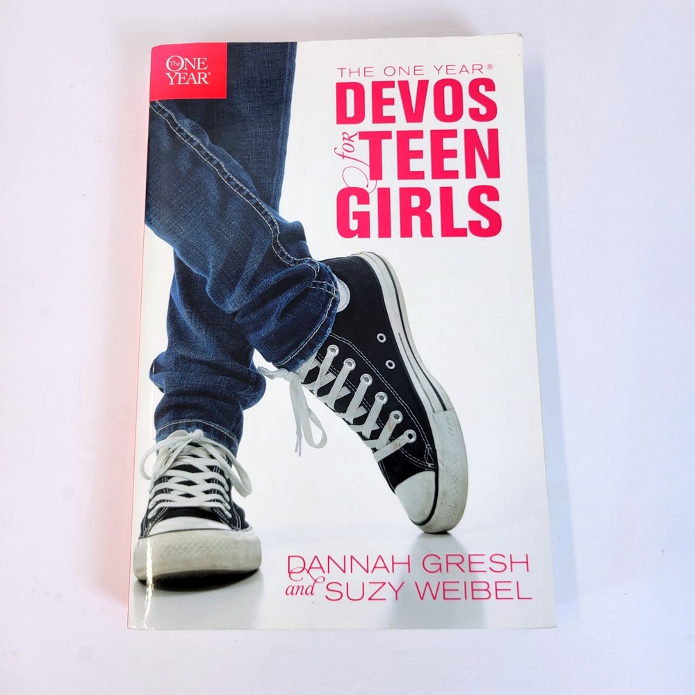 The One Year Devos for Teen Girls Paperback White Pink Teen Girls Tyndale Book